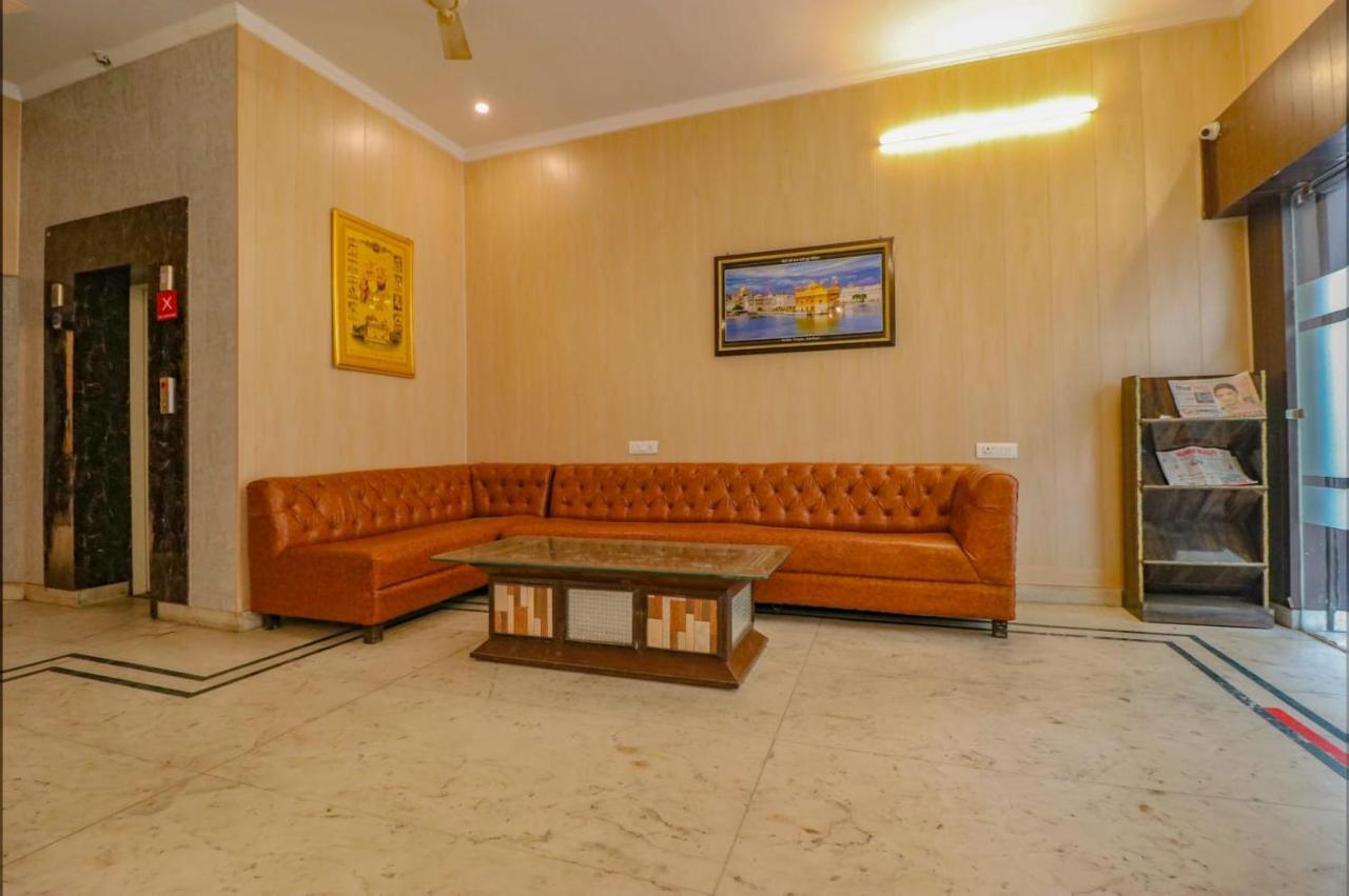 Hotel Golden Sunrise Inn Амритсар Экстерьер фото