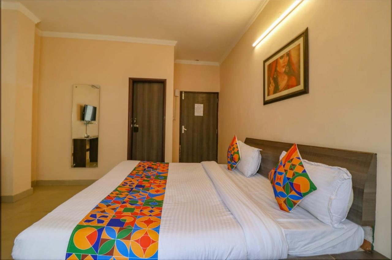 Hotel Golden Sunrise Inn Амритсар Экстерьер фото